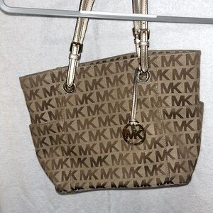 Micheal kors shoulder bag